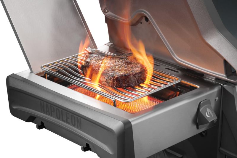 NAPOLEON ROGUE PRO 425 IR inkl. Sizzle-Zone GREY Package Aktion